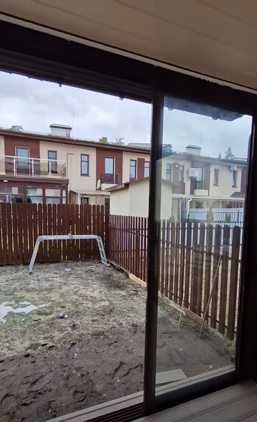 Теплое остекление небольшой веранды